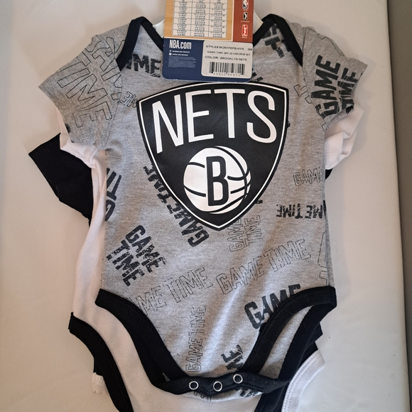 NBA Brooklyn Nets Infant Creeper Set - Black, White, Gray - Picture 4 of 5